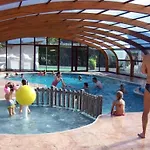 4 Pers Avec Terrasse Et Accès Pmr à - Api-1-52-1231 Vic-sur-Cère