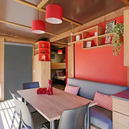 Parque de Campismo 4 Pers Avec Terrasse Et Accès Pmr à - Api-1-52-1231 *