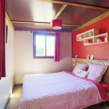 Parque de Campismo 4 Pers Avec Terrasse Et Accès Pmr à - Api-1-52-1231