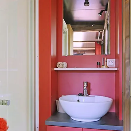 4 Pers Avec Terrasse Et Accès Pmr à - Api-1-52-1231