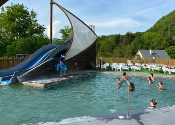 4 Pers Avec Terrasse Et Accès Pmr à - Api-1-52-1231 Camping